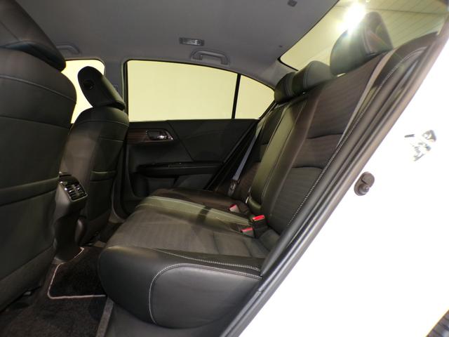 アコードハイブリッド ＥＸ　Ｂｌｕｅｔｏｏｔｈ接続全周囲カメラ電動シートシートヒータードラレコＥＴＣ本革シートインターナビフルセグＴＶ純正アルミホイールスマートキー　バックモニター　Ｐシート　サイドカーテンエアバック　記録簿（45枚目）