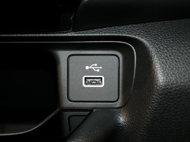 ヴェゼル e:HEVZ Bluetooth接続電動リアゲートシートヒーターワイヤレス充電器ドラレコETCインターナビフルセグTV純正アルミホイールスマートキー 衝突回避支援ブレーキ機能 1オナ スマキ Pトランク Dレコ(17枚目)