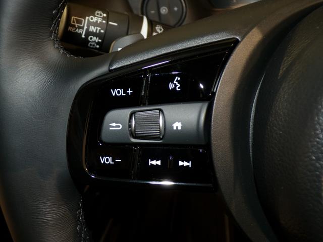 ヴェゼル e:HEVZ Bluetooth接続電動リアゲートシートヒーターワイヤレス充電器ドラレコETCインターナビフルセグTV純正アルミホイールスマートキー 衝突回避支援ブレーキ機能 1オナ スマキ Pトランク Dレコ(20枚目)