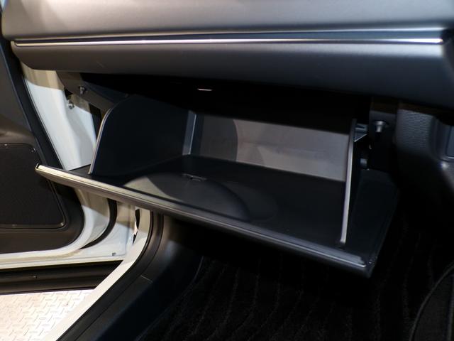 ヴェゼル e:HEVZ Bluetooth接続電動リアゲートシートヒーターワイヤレス充電器ドラレコETCインターナビフルセグTV純正アルミホイールスマートキー 衝突回避支援ブレーキ機能 1オナ スマキ Pトランク Dレコ(30枚目)