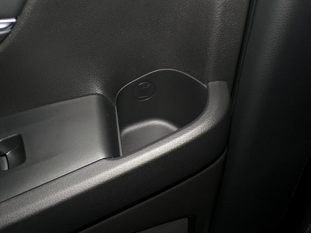 ヴェゼル e:HEVZ Bluetooth接続電動リアゲートシートヒーターワイヤレス充電器ドラレコETCインターナビフルセグTV純正アルミホイールスマートキー 衝突回避支援ブレーキ機能 1オナ スマキ Pトランク Dレコ(32枚目)