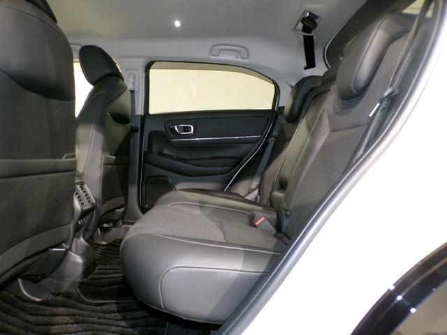 ヴェゼル e:HEVZ Bluetooth接続電動リアゲートシートヒーターワイヤレス充電器ドラレコETCインターナビフルセグTV純正アルミホイールスマートキー 衝突回避支援ブレーキ機能 1オナ スマキ Pトランク Dレコ(42枚目)