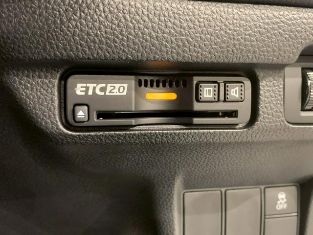 シビック RS MT BOSEサウンドシステム シートヒーター レブマッチシステム LEDヘッド 衝突被害軽減ブレーキ Bカメラ 禁煙車 ワンオーナー パワ-シ-ト フルセグTV スマートキー クルーズコントロール(7枚目)