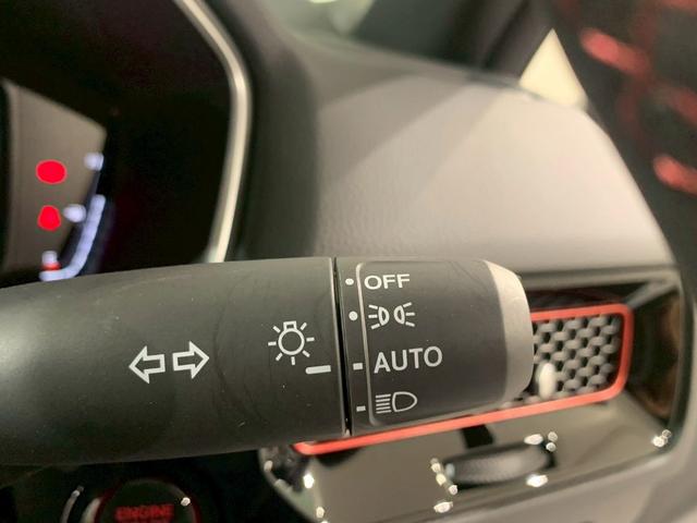 シビック RS MT BOSEサウンドシステム シートヒーター レブマッチシステム LEDヘッド 衝突被害軽減ブレーキ Bカメラ 禁煙車 ワンオーナー パワ-シ-ト フルセグTV スマートキー クルーズコントロール(20枚目)
