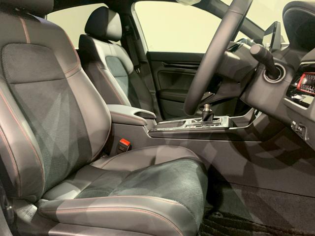 シビック RS MT BOSEサウンドシステム シートヒーター レブマッチシステム LEDヘッド 衝突被害軽減ブレーキ Bカメラ 禁煙車 ワンオーナー パワ-シ-ト フルセグTV スマートキー クルーズコントロール(33枚目)