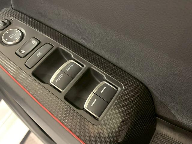 シビック RS MT BOSEサウンドシステム シートヒーター レブマッチシステム LEDヘッド 衝突被害軽減ブレーキ Bカメラ 禁煙車 ワンオーナー パワ-シ-ト フルセグTV スマートキー クルーズコントロール(35枚目)