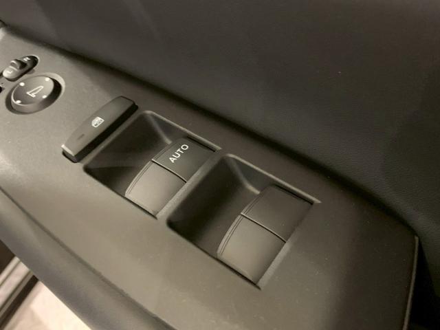 フィット e:HEVホーム フルセグTV メモリナビ 前後誤発進抑制機能 クリソナ 助手席エアバッグ 運転席エアバッグ 1オナ 禁煙 LEDライト USB接続 バックカメラ ABS サイドエアバッグ オートクルーズコントロール(30枚目)