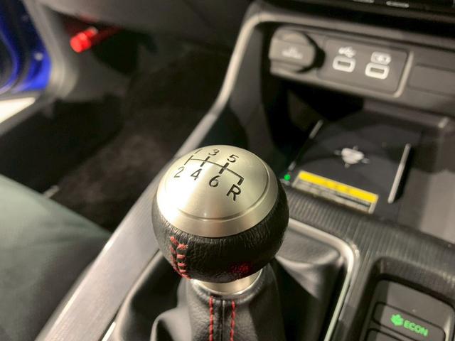 シビック ＥＸ　ＭＴ　シートヒーター　ＡＷ　ドラレコ　Ｒカメ　パーキングセンサー　衝突被害軽減ブレーキ　スマートキーシステム　１オーナー車　禁煙　ＬＥＤライト　地デジフルセグ　ナビＴＶ　シートＨ　オートエアコン（5枚目）