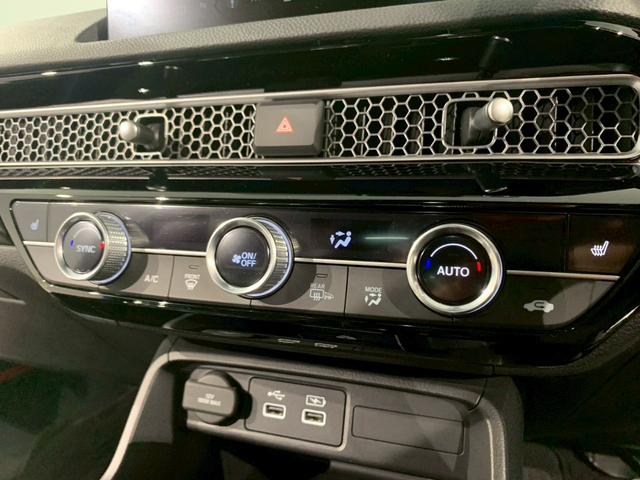 シビック ＥＸ　ＭＴ　シートヒーター　ＡＷ　ドラレコ　Ｒカメ　パーキングセンサー　衝突被害軽減ブレーキ　スマートキーシステム　１オーナー車　禁煙　ＬＥＤライト　地デジフルセグ　ナビＴＶ　シートＨ　オートエアコン（12枚目）