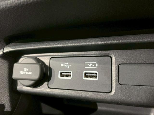 シビック ＥＸ　ＭＴ　シートヒーター　ＡＷ　ドラレコ　Ｒカメ　パーキングセンサー　衝突被害軽減ブレーキ　スマートキーシステム　１オーナー車　禁煙　ＬＥＤライト　地デジフルセグ　ナビＴＶ　シートＨ　オートエアコン（13枚目）