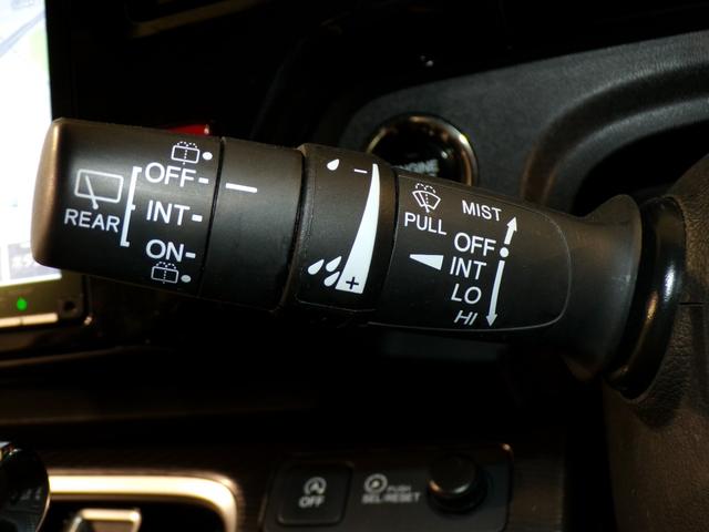 ステップワゴンスパーダ スパーダ・クールスピリットホンダセンシング r両側電動スライドドア シートヒーター ETC フルセグTV サイドエアバック スマートキ 左右電動スライドドア バックモニタ 地TV ナビ&TV 三列シート USB 助手席エアバッグ AAC ABS(14枚目)