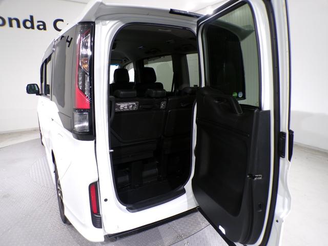 ステップワゴンスパーダ スパーダ・クールスピリットホンダセンシング r両側電動スライドドア シートヒーター ETC フルセグTV サイドエアバック スマートキ 左右電動スライドドア バックモニタ 地TV ナビ&TV 三列シート USB 助手席エアバッグ AAC ABS(21枚目)