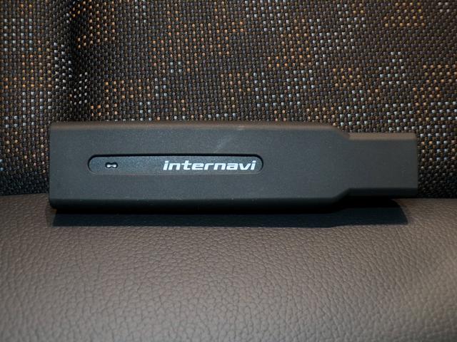 フリード+ハイブリッド ハイブリッド・クロスターホンダセンシング Bluetooth接続両側電動スライドドアドラレコETCインターナビフルセグTV純正アルミホイールスマートキー 禁煙 バックカメラ シートヒーター 地デジフルセグ 両側電動ドア サイドエアバッグ(32枚目)