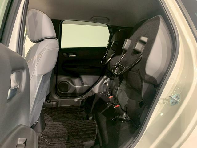 フィット ｅ：ＨＥＶＲＳ　当社デモカー　ドラレコ　フルセグＴＶ　ＡＷ　エアバッグ　ナビ＆ＴＶ　パワーウィンドウ　助手席エアバッグ　Ｄレコ　フルセグテレビ　ＬＥＤヘッドランプ　フルオートエアコン　ＥＴＣ装備　禁煙　スマートキ（23枚目）