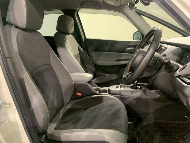 フィット ｅ：ＨＥＶＲＳ　当社デモカー　ドラレコ　フルセグＴＶ　ＡＷ　エアバッグ　ナビ＆ＴＶ　パワーウィンドウ　助手席エアバッグ　Ｄレコ　フルセグテレビ　ＬＥＤヘッドランプ　フルオートエアコン　ＥＴＣ装備　禁煙　スマートキ（31枚目）