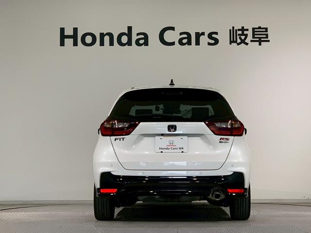 フィット ｅ：ＨＥＶＲＳ　当社デモカー　ドラレコ　フルセグＴＶ　ＡＷ　エアバッグ　ナビ＆ＴＶ　パワーウィンドウ　助手席エアバッグ　Ｄレコ　フルセグテレビ　ＬＥＤヘッドランプ　フルオートエアコン　ＥＴＣ装備　禁煙　スマートキ（39枚目）