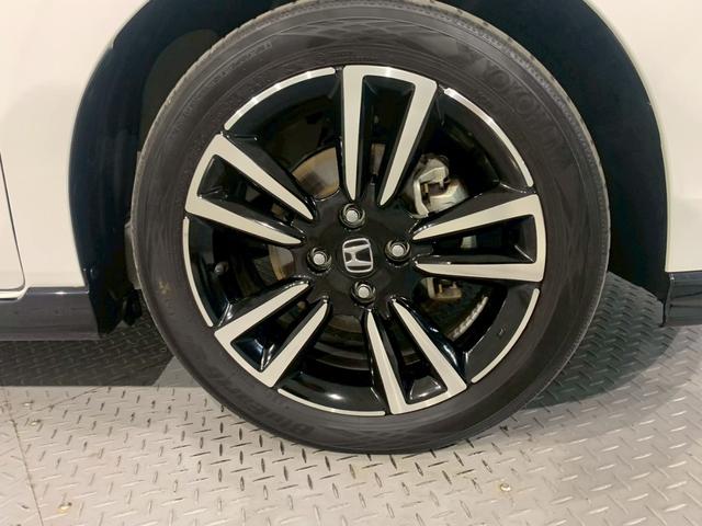 フィット ｅ：ＨＥＶＲＳ　当社デモカー　ドラレコ　フルセグＴＶ　ＡＷ　エアバッグ　ナビ＆ＴＶ　パワーウィンドウ　助手席エアバッグ　Ｄレコ　フルセグテレビ　ＬＥＤヘッドランプ　フルオートエアコン　ＥＴＣ装備　禁煙　スマートキ（44枚目）