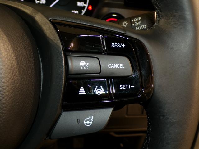 ヴェゼル ｅ：ＨＥＶＺ　Ｂｌｕｅｔｏｏｔｈ接続電動リアゲートシートヒーターワイヤレス充電器ドラレコＥＴＣ純正アルミホイールスマートキー　衝突回避支援ブレーキ機能　１オナ　スマキ　Ｐトランク　フルオートエアコン　Ｄレコ　Ｒカメ（18枚目）