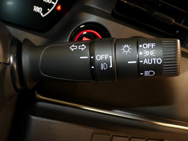 ヴェゼル ｅ：ＨＥＶＺ　Ｂｌｕｅｔｏｏｔｈ接続電動リアゲートシートヒーターワイヤレス充電器ドラレコＥＴＣ純正アルミホイールスマートキー　衝突回避支援ブレーキ機能　１オナ　スマキ　Ｐトランク　フルオートエアコン　Ｄレコ　Ｒカメ（20枚目）