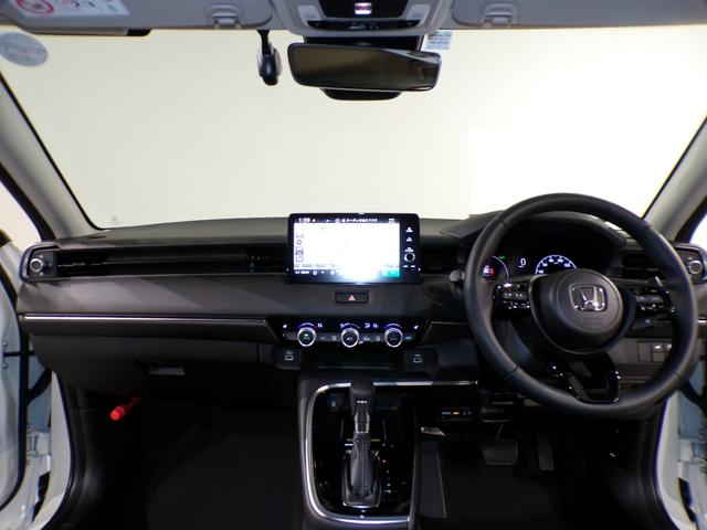 ヴェゼル ｅ：ＨＥＶＺ　Ｂｌｕｅｔｏｏｔｈ接続電動リアゲートシートヒーターワイヤレス充電器ドラレコＥＴＣ純正アルミホイールスマートキー　衝突回避支援ブレーキ機能　１オナ　スマキ　Ｐトランク　フルオートエアコン　Ｄレコ　Ｒカメ（22枚目）