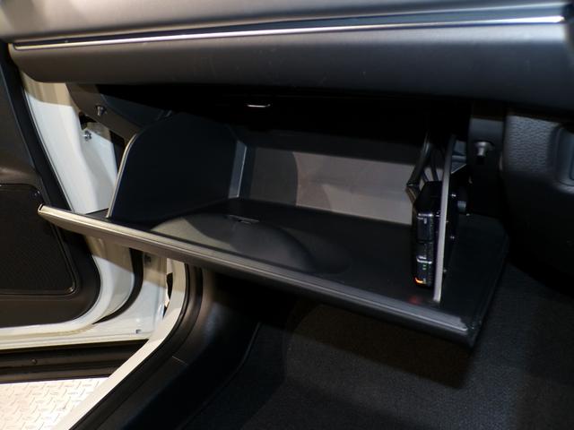 ヴェゼル ｅ：ＨＥＶＺ　Ｂｌｕｅｔｏｏｔｈ接続電動リアゲートシートヒーターワイヤレス充電器ドラレコＥＴＣ純正アルミホイールスマートキー　衝突回避支援ブレーキ機能　１オナ　スマキ　Ｐトランク　フルオートエアコン　Ｄレコ　Ｒカメ（29枚目）