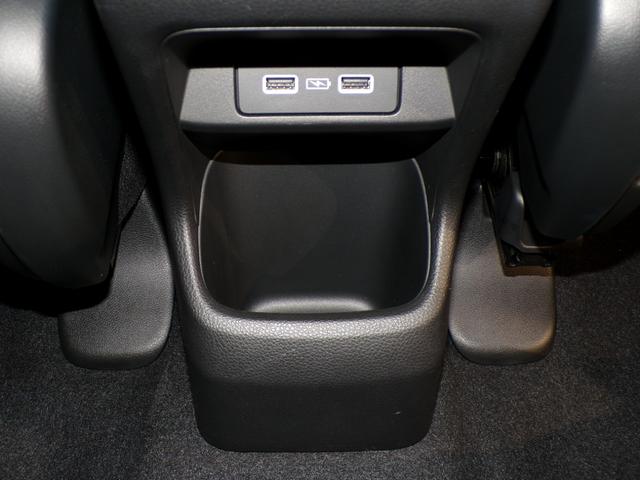 ヴェゼル ｅ：ＨＥＶＺ　Ｂｌｕｅｔｏｏｔｈ接続電動リアゲートシートヒーターワイヤレス充電器ドラレコＥＴＣ純正アルミホイールスマートキー　衝突回避支援ブレーキ機能　１オナ　スマキ　Ｐトランク　フルオートエアコン　Ｄレコ　Ｒカメ（32枚目）