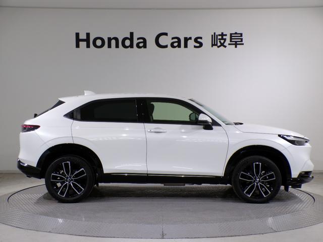 ヴェゼル ｅ：ＨＥＶＺ　Ｂｌｕｅｔｏｏｔｈ接続電動リアゲートシートヒーターワイヤレス充電器ドラレコＥＴＣ純正アルミホイールスマートキー　衝突回避支援ブレーキ機能　１オナ　スマキ　Ｐトランク　フルオートエアコン　Ｄレコ　Ｒカメ（48枚目）