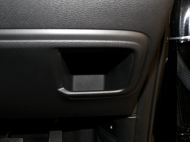 ヴェゼル ｅ：ＨＥＶＺ　Ｂｌｕｅｔｏｏｔｈ接続電動リアゲートシートヒーターＥＴＣインターナビフルセグＴＶ純正アルミホイールスマートキー　衝突回避支援ブレーキ機能　１オナ　スマキ　Ｐトランク　フルオートエアコン　エアバッグ（27枚目）