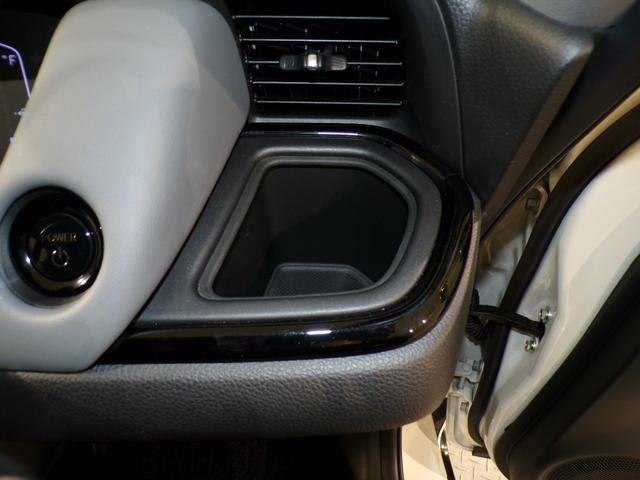 フィット ｅ：ＨＥＶＲＳ　Ｂｌｕｅｔｏｏｔｈ接続ドラレコＥＴＣインターナビフルセグＴＶ純正アルミホイールスマートキー　エアバッグ　ナビ＆ＴＶ　パワーウィンドウ　助手席エアバッグ　Ｄレコ　フルセグテレビ　ＬＥＤヘッドランプ　禁煙（29枚目）