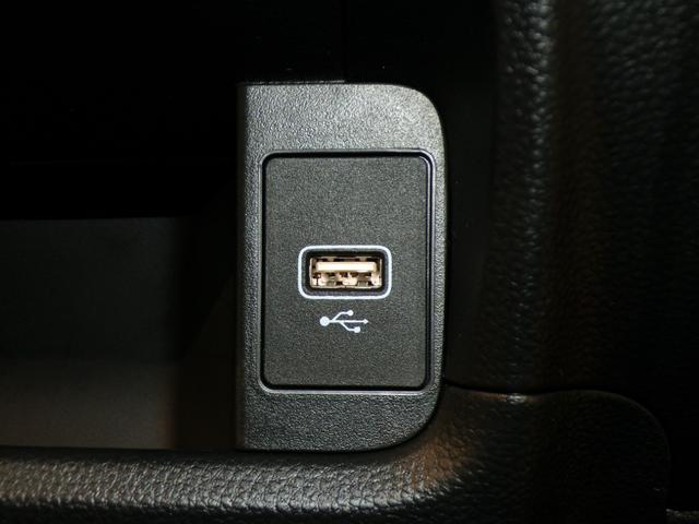 ＷＲ－Ｖ Ｚ＋ブラックスタイル　Ｂｌｕｅｔｏｏｔｈ接続ドラレコＥＴＣインターナビフルセグＴＶ純正アルミホイールスマートキー　オートクルーズコントロール　ＬＥＤヘッドランプ　盗難防止システム　衝突被害軽減システム　ＵＳＢ　リアカメラ（12枚目）