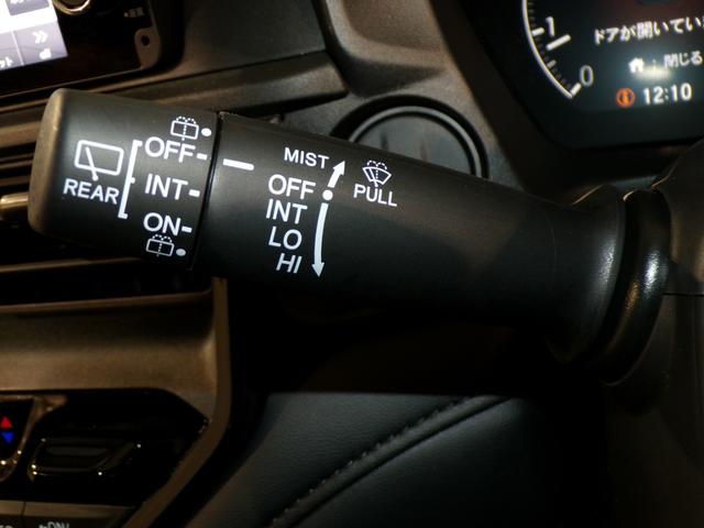 ＷＲ－Ｖ Ｚ＋ブラックスタイル　Ｂｌｕｅｔｏｏｔｈ接続ドラレコＥＴＣインターナビフルセグＴＶ純正アルミホイールスマートキー　オートクルーズコントロール　ＬＥＤヘッドランプ　盗難防止システム　衝突被害軽減システム　ＵＳＢ　リアカメラ（18枚目）