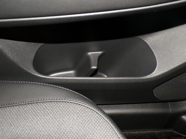 ＷＲ－Ｖ Ｚ＋ブラックスタイル　Ｂｌｕｅｔｏｏｔｈ接続ドラレコＥＴＣインターナビフルセグＴＶ純正アルミホイールスマートキー　オートクルーズコントロール　ＬＥＤヘッドランプ　盗難防止システム　衝突被害軽減システム　ＵＳＢ　リアカメラ（27枚目）