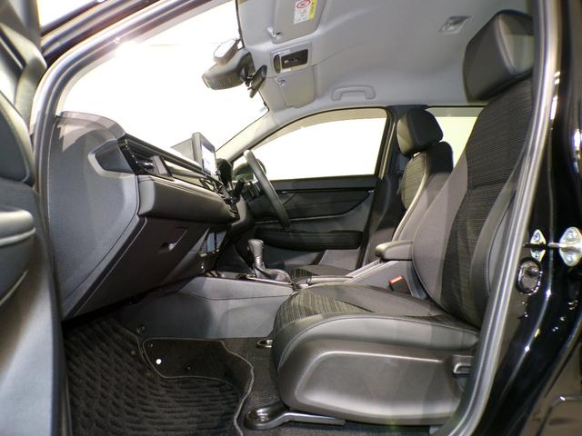 ＷＲ－Ｖ Ｚ＋ブラックスタイル　Ｂｌｕｅｔｏｏｔｈ接続ドラレコＥＴＣインターナビフルセグＴＶ純正アルミホイールスマートキー　オートクルーズコントロール　ＬＥＤヘッドランプ　盗難防止システム　衝突被害軽減システム　ＵＳＢ　リアカメラ（32枚目）