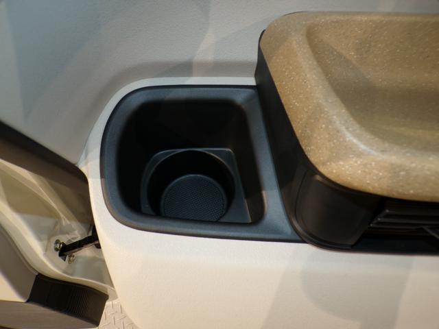 Ｎ－ＢＯＸ ベースグレード　Ｂｌｕｅｔｏｏｔｈ接続シートヒーター両側電動スライドドアドラレコＥＴＣインターナビフルセグＴＶスマートキー　衝突軽減システム　スマートキ－　禁煙　カーテンエアバック　イモビライザー　横滑り防止　地デジ（32枚目）