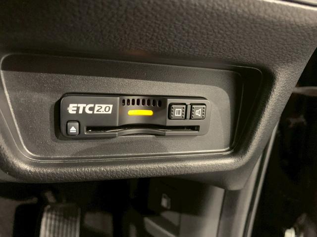 オデッセイハイブリッド ｅ：ＨＥＶアブソルート　フルセグＴＶ　ＡＷ　両側電動スライドドア　メモリナビ　サイドカーテンエアバック　衝突被害軽減ブレーキ　ＬＥＤヘッドランプ　記録簿　クリアランスソナー　両電動ドア　禁煙　ＤＶＤ　バックカメラ　３列シート（7枚目）