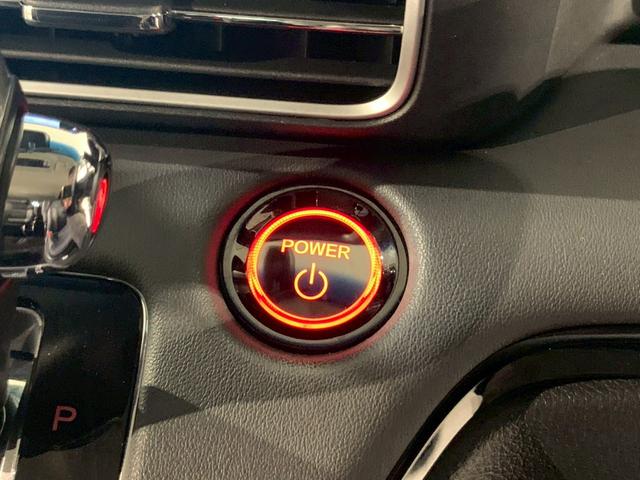 オデッセイハイブリッド ｅ：ＨＥＶアブソルート　フルセグＴＶ　ＡＷ　両側電動スライドドア　メモリナビ　サイドカーテンエアバック　衝突被害軽減ブレーキ　ＬＥＤヘッドランプ　記録簿　クリアランスソナー　両電動ドア　禁煙　ＤＶＤ　バックカメラ　３列シート（15枚目）