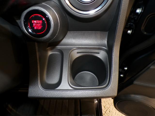 N-ONE プレミアムツアラー Bluetooth接続シートヒータードラレコETCインターナビフルセグTV純正アルミホイールスマートキー Pセンサー ターボエンジン 禁煙 カーテンエアバック 記録簿 LEDランプ USB接続 イモビ(30枚目)