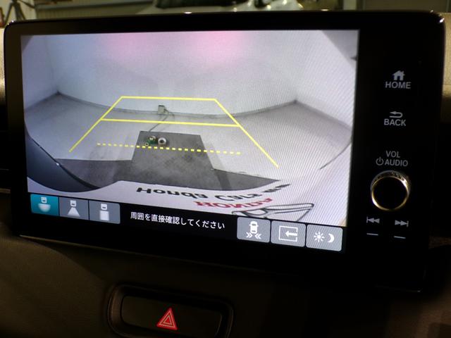 ヴェゼル ｅ：ＨＥＶＺ　Ｂｌｕｅｔｏｏｔｈ接続電動リアゲートシートヒーターワイヤレス充電器ドラレコＥＴＣインターナビフルセグＴＶ純正アルミホイールスマートキー　衝突回避支援ブレーキ機能　１オナ　スマキ　Ｐトランク　Ｄレコ（9枚目）