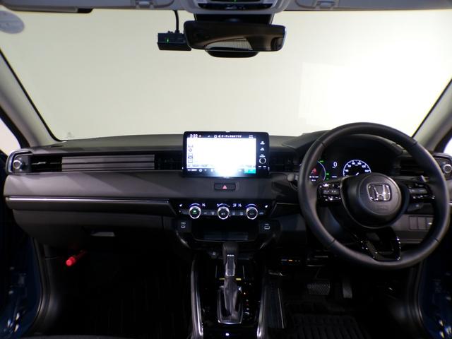 ヴェゼル ｅ：ＨＥＶＺ　Ｂｌｕｅｔｏｏｔｈ接続電動リアゲートシートヒーターワイヤレス充電器ドラレコＥＴＣインターナビフルセグＴＶ純正アルミホイールスマートキー　衝突回避支援ブレーキ機能　１オナ　スマキ　Ｐトランク　Ｄレコ（22枚目）