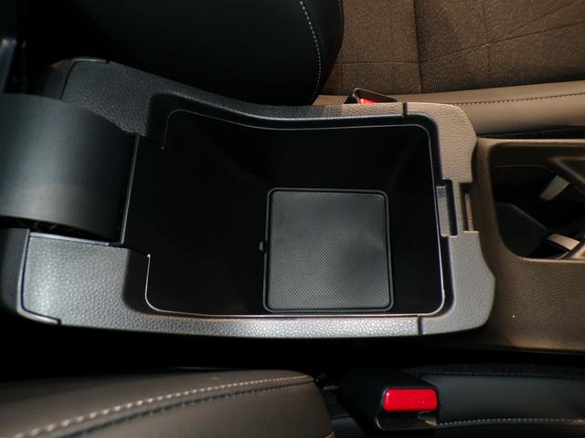 ヴェゼル ｅ：ＨＥＶＺ　Ｂｌｕｅｔｏｏｔｈ接続電動リアゲートシートヒーターワイヤレス充電器ドラレコＥＴＣインターナビフルセグＴＶ純正アルミホイールスマートキー　衝突回避支援ブレーキ機能　１オナ　スマキ　Ｐトランク　Ｄレコ（29枚目）