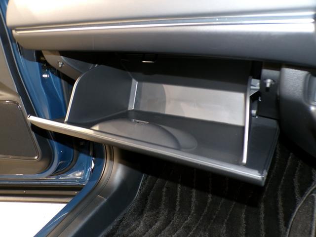 ヴェゼル ｅ：ＨＥＶＺ　Ｂｌｕｅｔｏｏｔｈ接続電動リアゲートシートヒーターワイヤレス充電器ドラレコＥＴＣインターナビフルセグＴＶ純正アルミホイールスマートキー　衝突回避支援ブレーキ機能　１オナ　スマキ　Ｐトランク　Ｄレコ（30枚目）