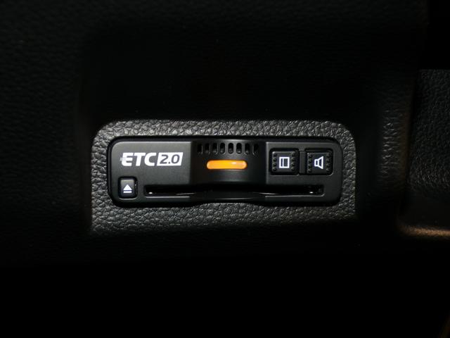 ヴェゼル ｅ：ＨＥＶＺ　Ｂｌｕｅｔｏｏｔｈ接続電動リアゲートシートヒーターワイヤレス充電器ドラレコＥＴＣインターナビフルセグＴＶ純正アルミホイールスマートキー　衝突回避支援ブレーキ機能　１オナ　スマキ　Ｐトランク　Ｄレコ（7枚目）