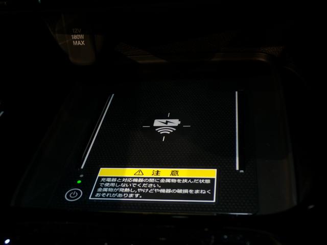 ヴェゼル ｅ：ＨＥＶＺ　Ｂｌｕｅｔｏｏｔｈ接続電動リアゲートシートヒーターワイヤレス充電器ドラレコＥＴＣインターナビフルセグＴＶ純正アルミホイールスマートキー　衝突回避支援ブレーキ機能　１オナ　スマキ　Ｐトランク　Ｄレコ（15枚目）