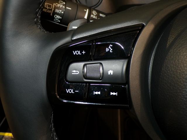 ヴェゼル ｅ：ＨＥＶＺ　Ｂｌｕｅｔｏｏｔｈ接続電動リアゲートシートヒーターワイヤレス充電器ドラレコＥＴＣインターナビフルセグＴＶ純正アルミホイールスマートキー　衝突回避支援ブレーキ機能　１オナ　スマキ　Ｐトランク　Ｄレコ（20枚目）