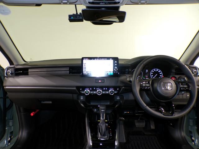 ヴェゼル ｅ：ＨＥＶＺ　Ｂｌｕｅｔｏｏｔｈ接続電動リアゲートシートヒーターワイヤレス充電器ドラレコＥＴＣインターナビフルセグＴＶ純正アルミホイールスマートキー　衝突回避支援ブレーキ機能　１オナ　スマキ　Ｐトランク　Ｄレコ（22枚目）