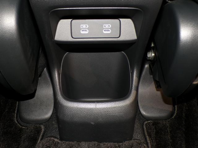 ヴェゼル ｅ：ＨＥＶＺ　Ｂｌｕｅｔｏｏｔｈ接続電動リアゲートシートヒーターワイヤレス充電器ドラレコＥＴＣインターナビフルセグＴＶ純正アルミホイールスマートキー　衝突回避支援ブレーキ機能　１オナ　スマキ　Ｐトランク　Ｄレコ（33枚目）