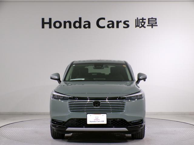 ヴェゼル ｅ：ＨＥＶＺ　Ｂｌｕｅｔｏｏｔｈ接続電動リアゲートシートヒーターワイヤレス充電器ドラレコＥＴＣインターナビフルセグＴＶ純正アルミホイールスマートキー　衝突回避支援ブレーキ機能　１オナ　スマキ　Ｐトランク　Ｄレコ（52枚目）