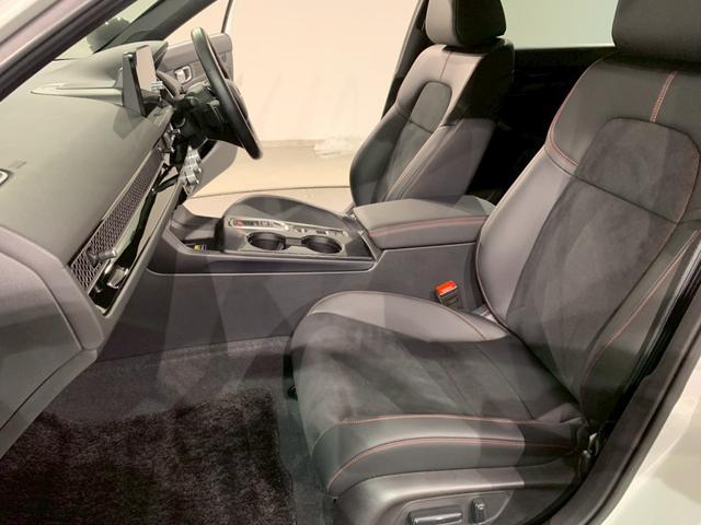 シビック e:HEV シートヒーター フルセグTV メモリナビ 盗難防止システム クリアランスソナー オートクルーズコントロール 地デジフルセグ 後カメラ 1オーナー車 USBポート パワーステアリング 禁煙 LEDライト(18枚目)