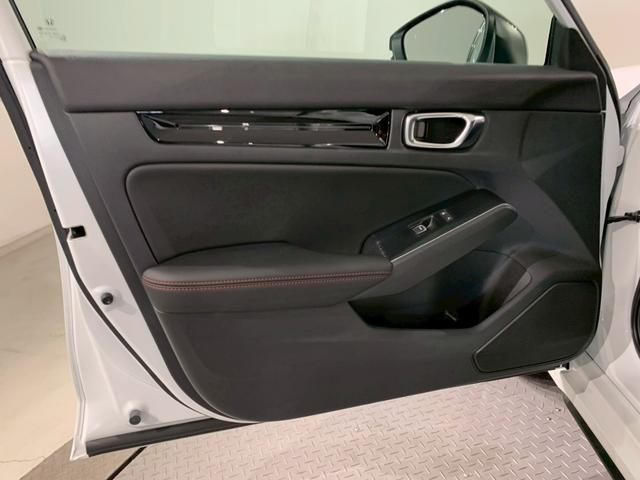 シビック e:HEV シートヒーター フルセグTV メモリナビ 盗難防止システム クリアランスソナー オートクルーズコントロール 地デジフルセグ 後カメラ 1オーナー車 USBポート パワーステアリング 禁煙 LEDライト(22枚目)