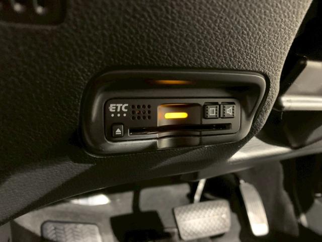 ヴェゼル ハイブリッドZ・ホンダセンシング フルセグ メモリナビ AW シートヒーター レーダーサポート 1オーナ- DVD再生機能 整備記録簿 横滑り防止システム バックアイカメラ 盗難防止装置 スマ-トキ- ECOモード 禁煙 LEDライト(7枚目)